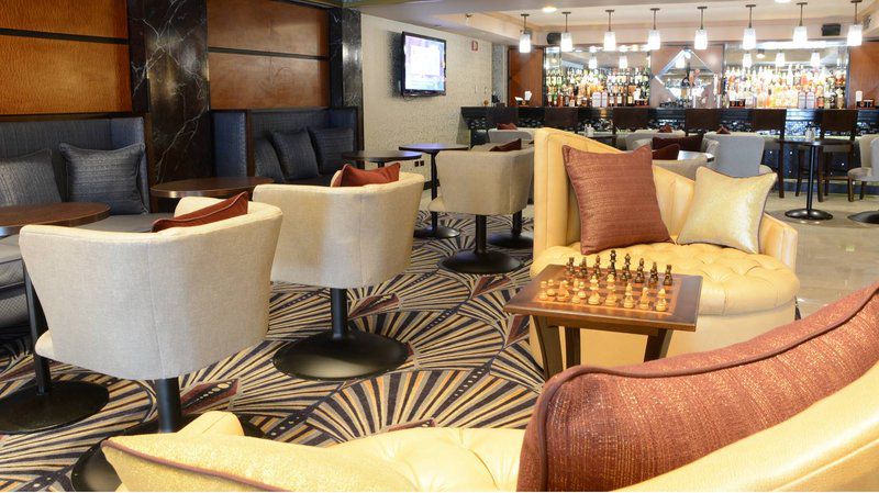 Hotel At 4*