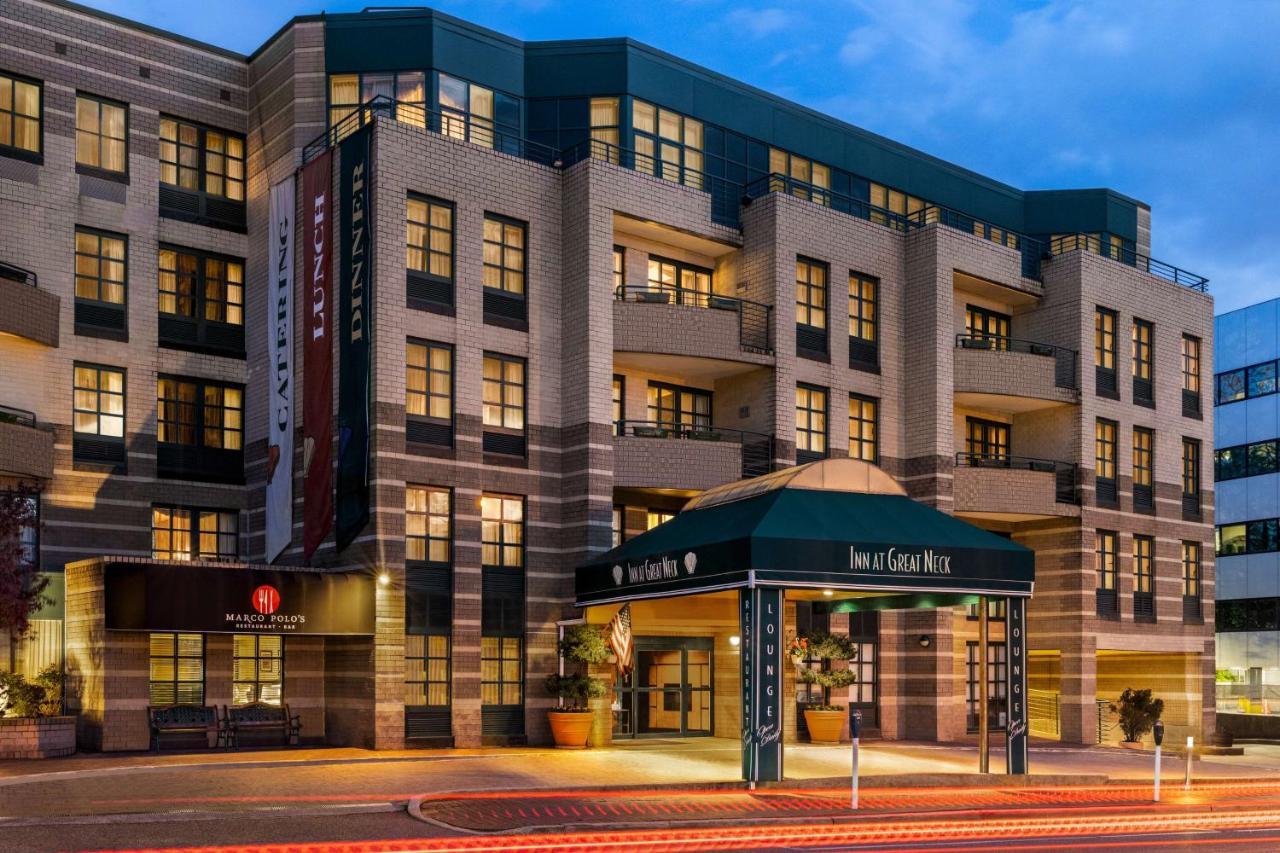 Hotel At 4*